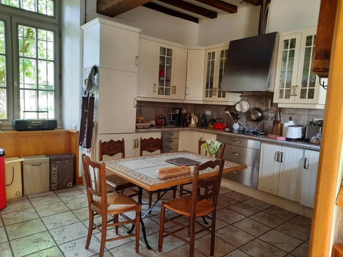 Le Clos Du Gue Pressac Luaran gambar