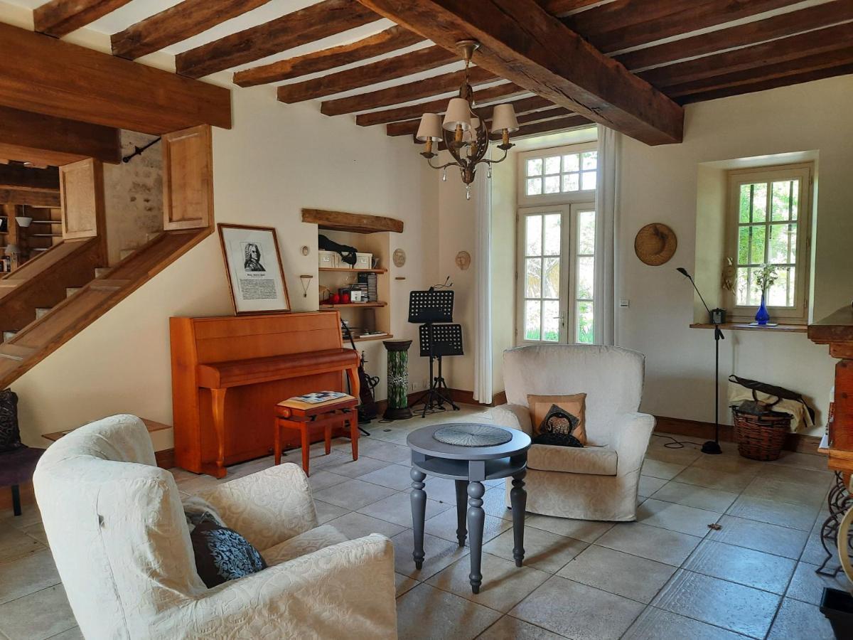 Le Clos Du Gue Pressac Luaran gambar