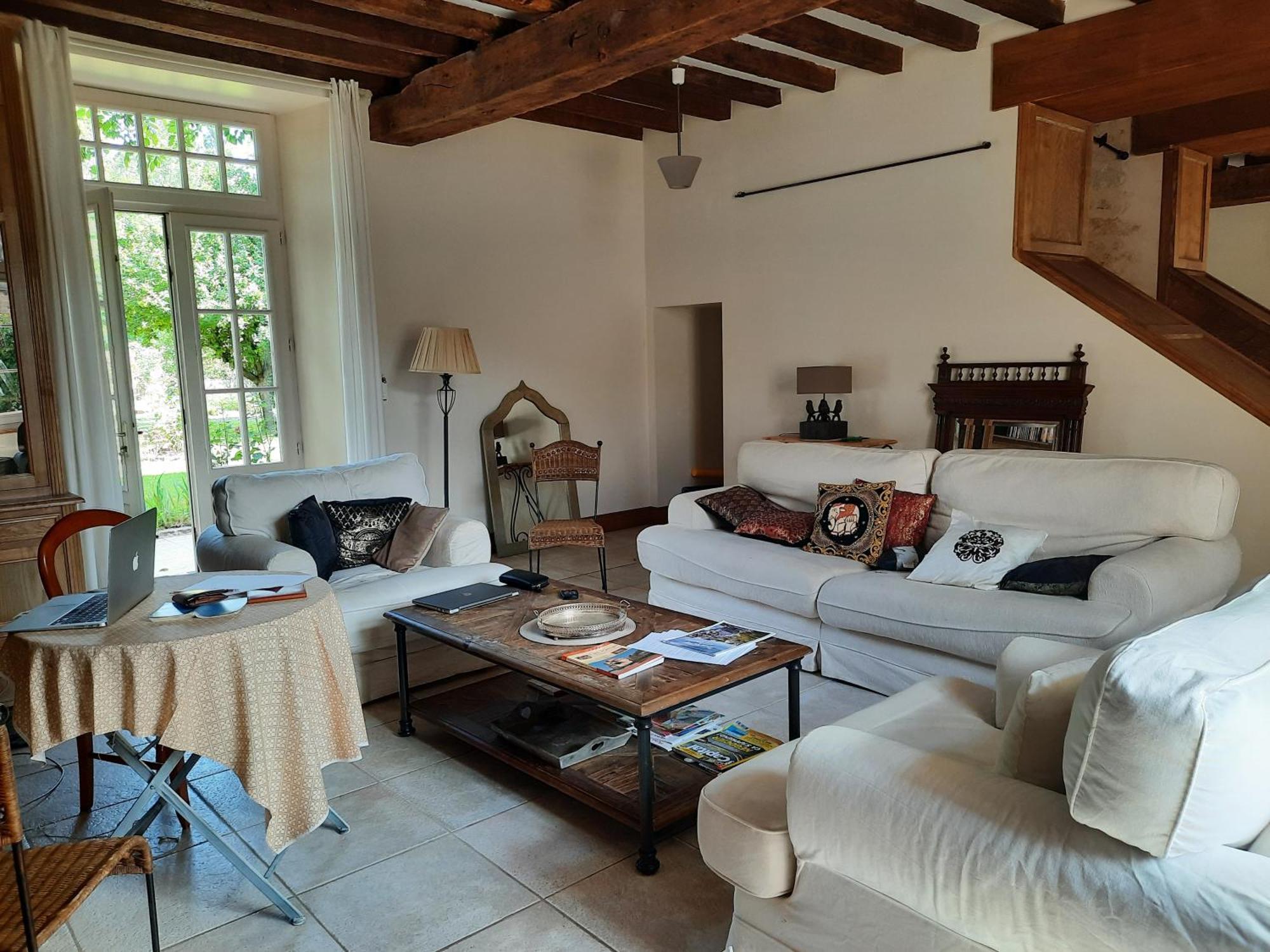 Le Clos Du Gue Pressac Bilik gambar