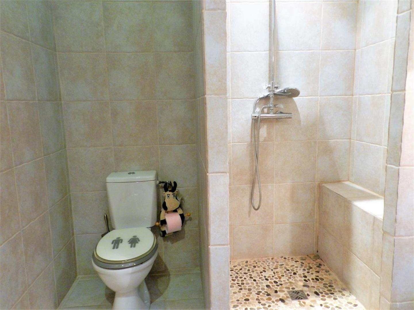 Le Clos Du Gue Pressac Bilik gambar