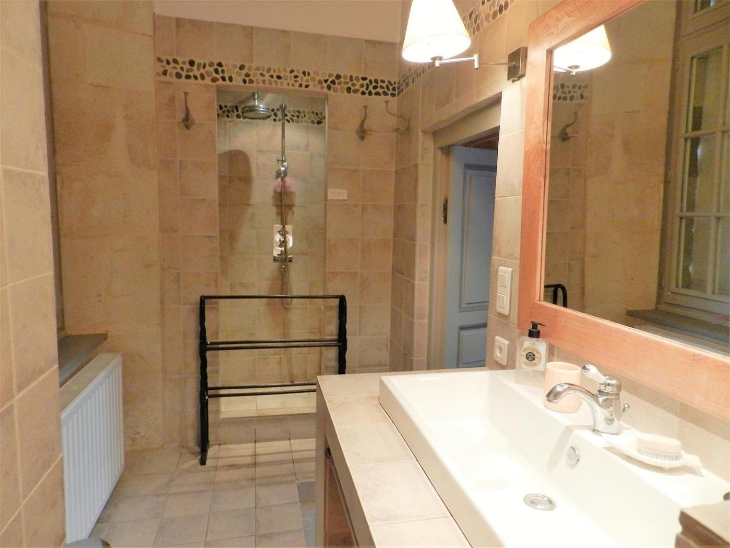 Le Clos Du Gue Pressac Bilik gambar