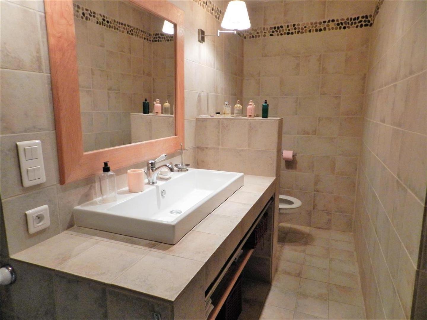 Le Clos Du Gue Pressac Bilik gambar