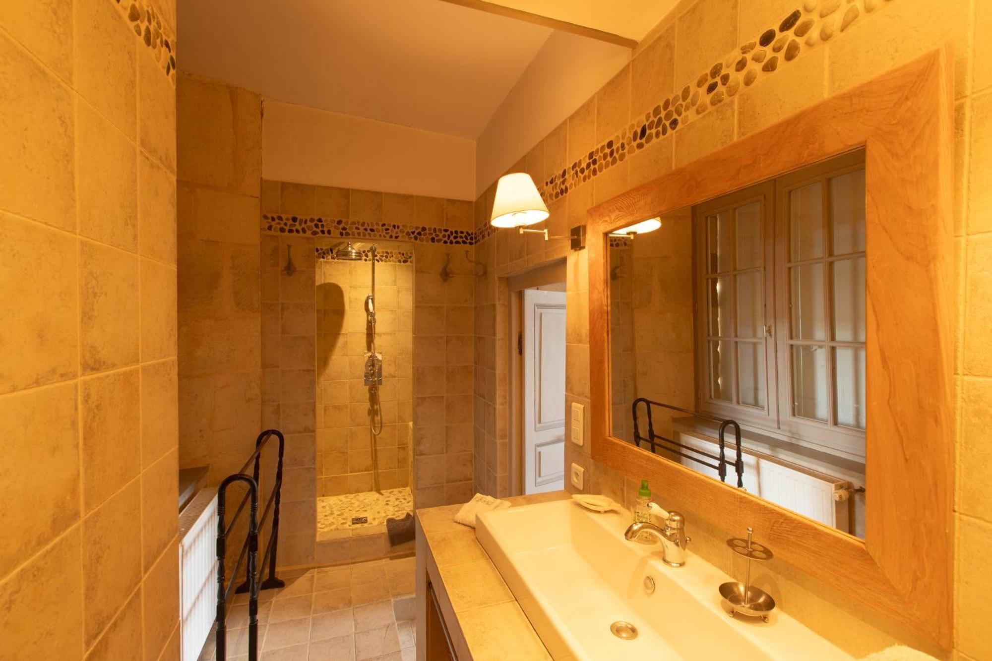 Le Clos Du Gue Pressac Luaran gambar