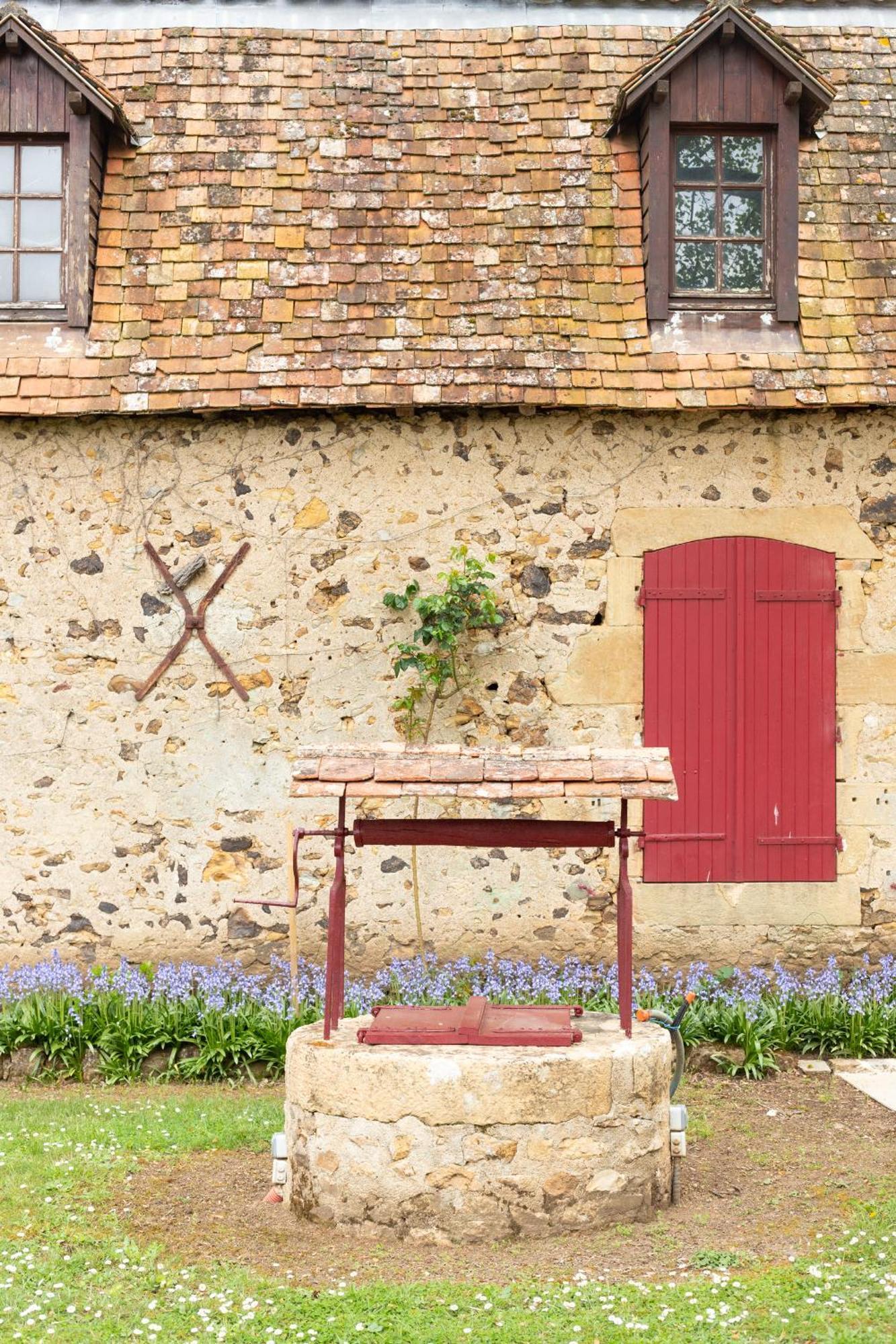 Le Clos Du Gue Pressac Luaran gambar